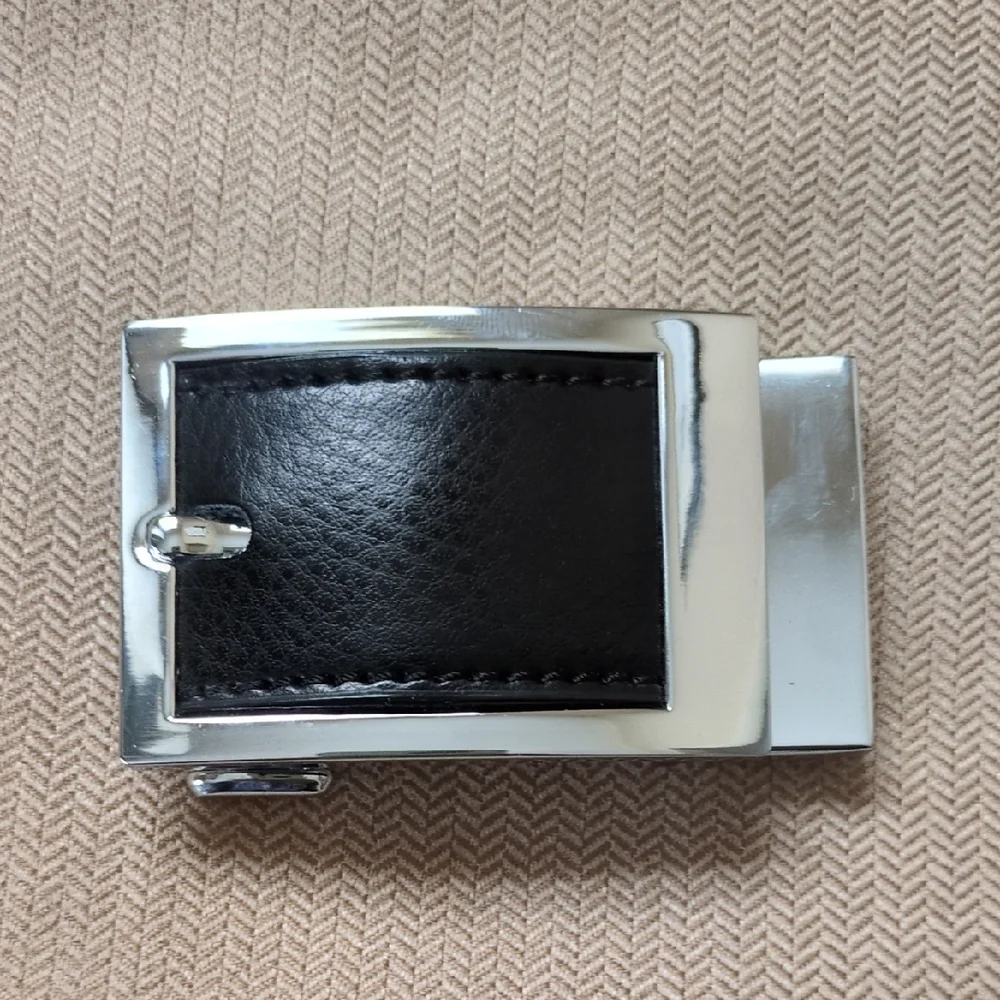 NWOT Nexbelt Chrome And Black Leather Buckle